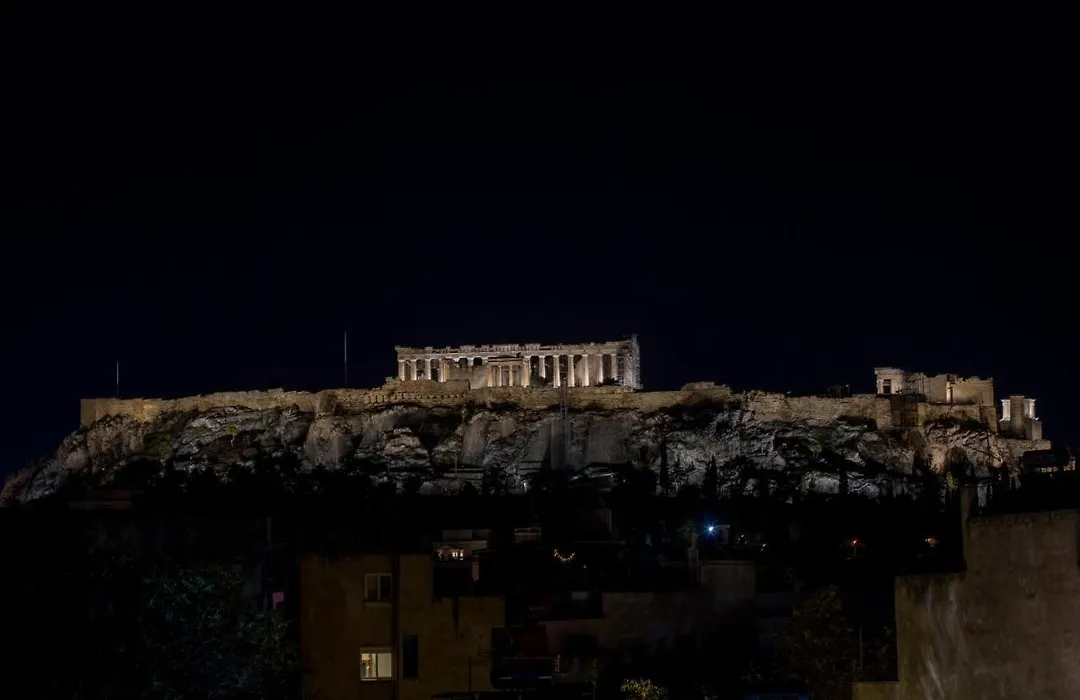 Raise Acropolis View Suites-1